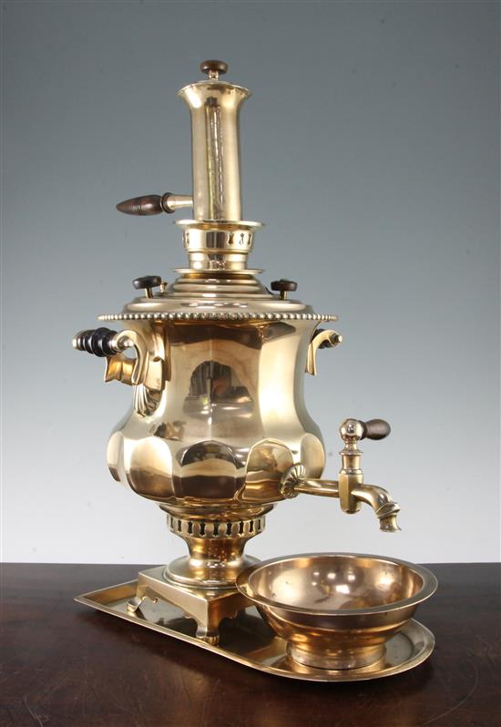 A late 19th century Russian brass samovar, 12in.